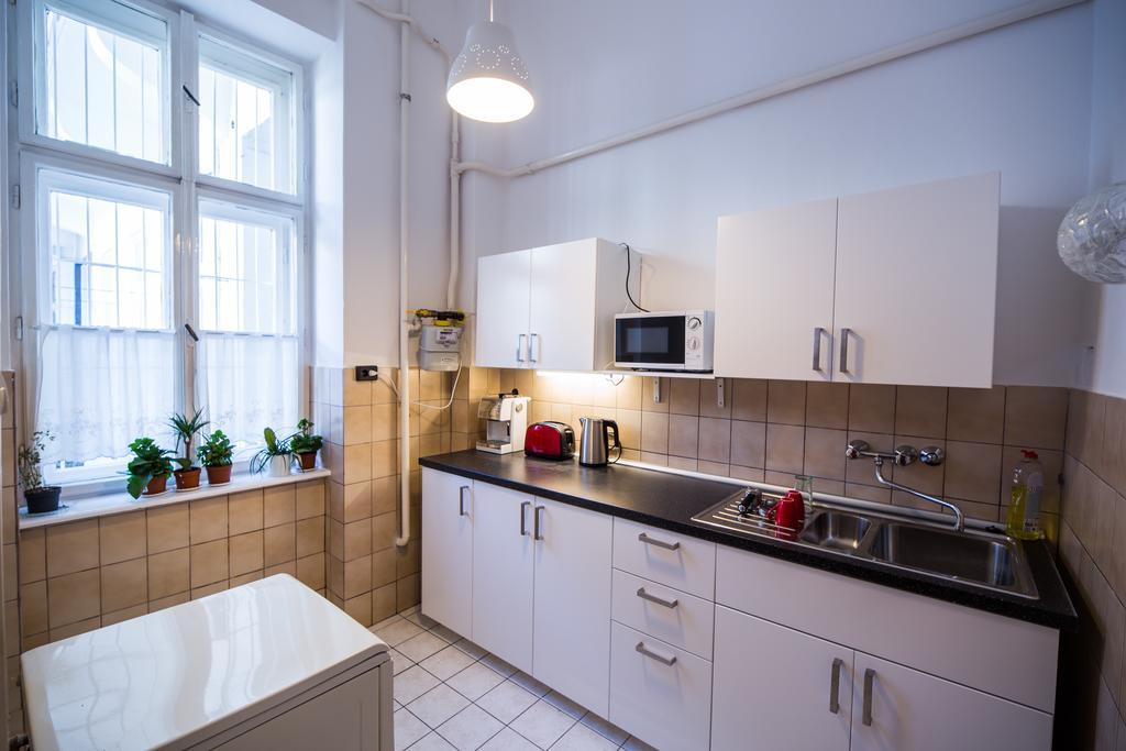 Sous Le Chateau Apartament *